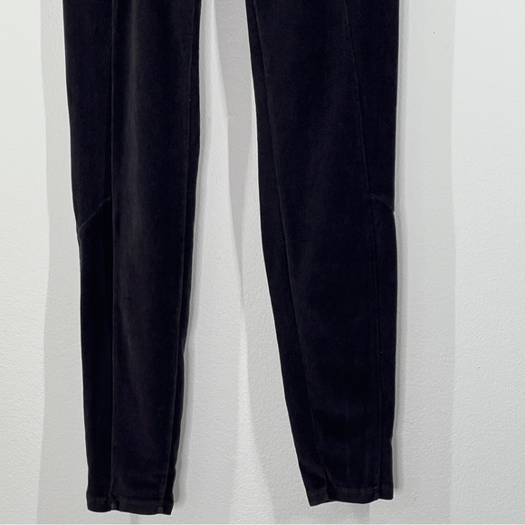 ATHLETA Women’s Size S Black Yoga Pants rear pockets - Picture 5 of 8